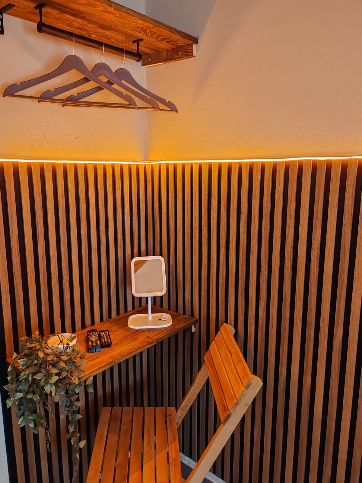 Çınarcık Pansiyon Motel Ayrı Yataklı Oda Detay 2